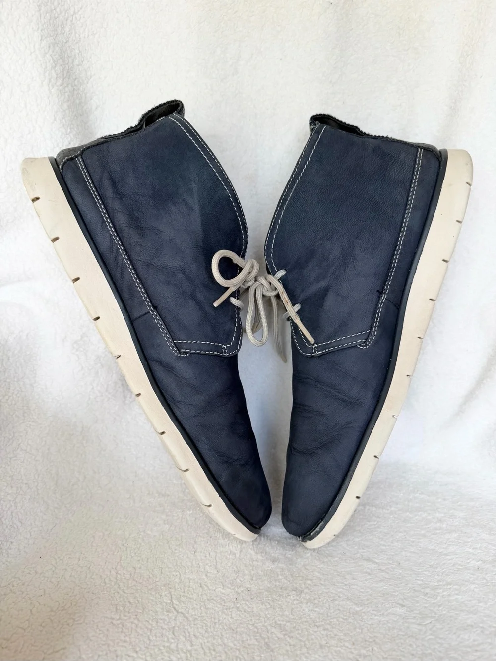 UGG good please